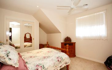 8 Grove Gardens, Berwick