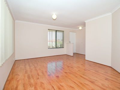 58 Oakwood Crescent, Waikiki
