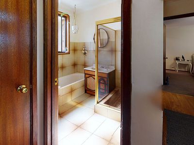 2 Zwar Place, Florey