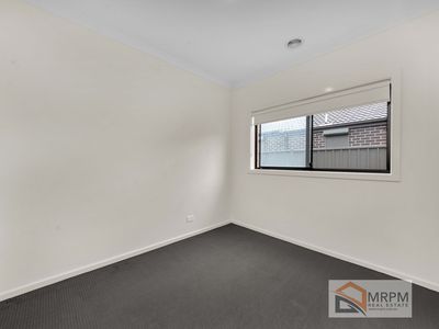 2 Jobe Place, Roxburgh Park