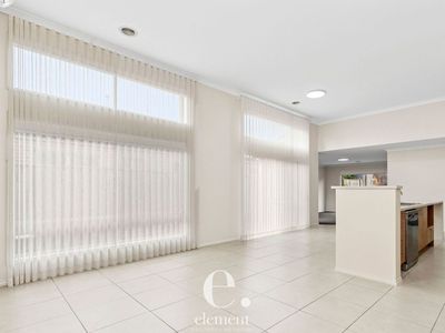 39 Village Green Drive, Leopold