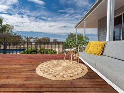 1102 Table Top Road, Table Top