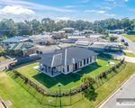 1 Albatross Court, Moore Park Beach