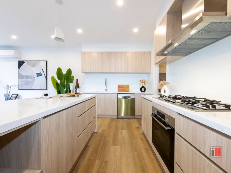 8B Norma Court, Avondale Heights