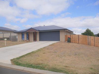 33 Banksia Drive, Kingaroy