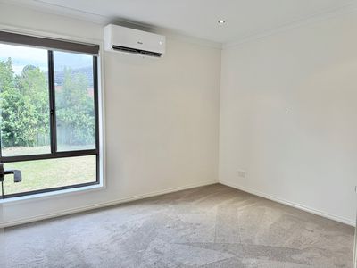 90 Ribblesdale Avenue, Wyndham Vale