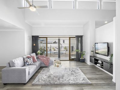 4 Darnay Road, Broadbeach Waters