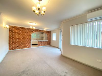 4/8 Park Avenue, Westmead