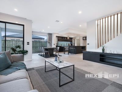 95 Castillo Avenue, Clyde North