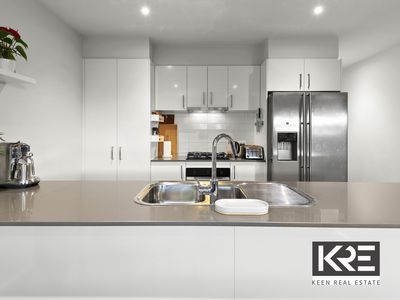 30 Woodright Circuit, Cranbourne