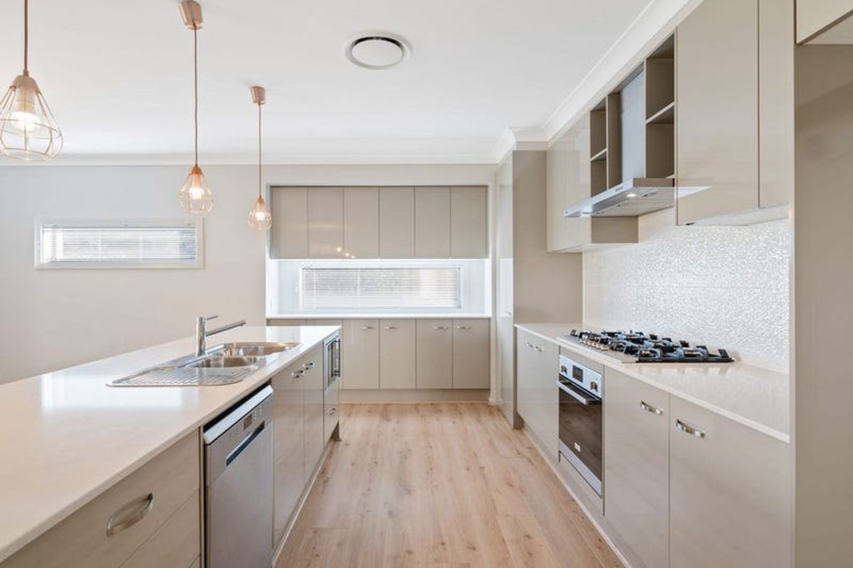 11 Aires Close, Erina