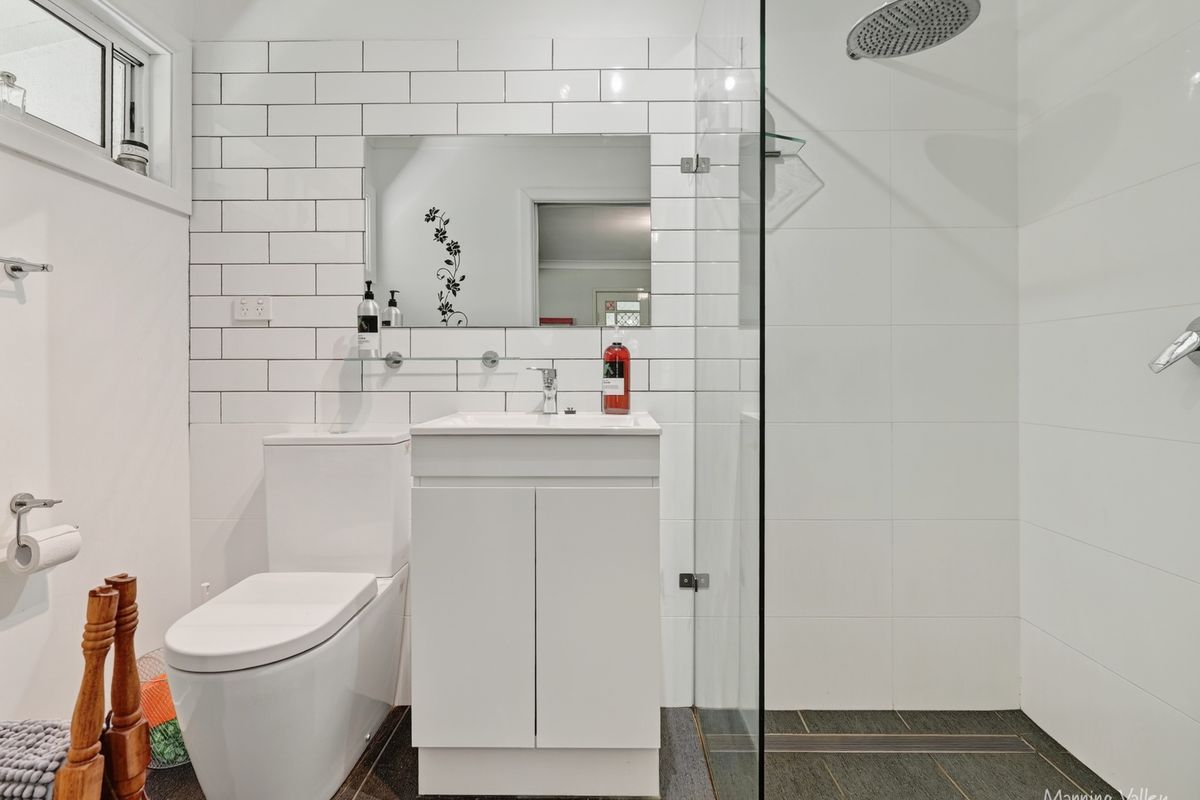 90 Tallowood Lane, Hannam Vale