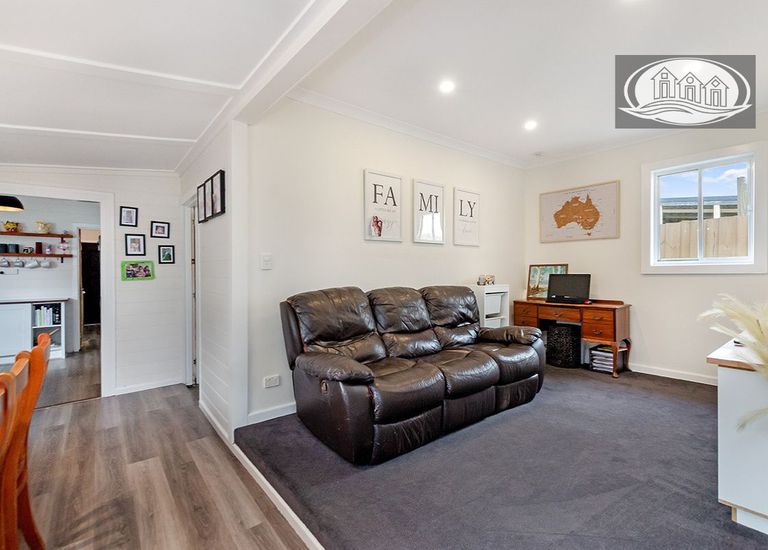 7 Lorna Court, Portland