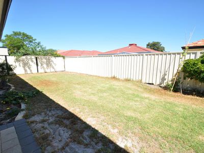 22 Mary Mackillop Glen, Queens Park