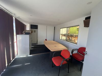 8 / 160 Churchill Road North, Cavan