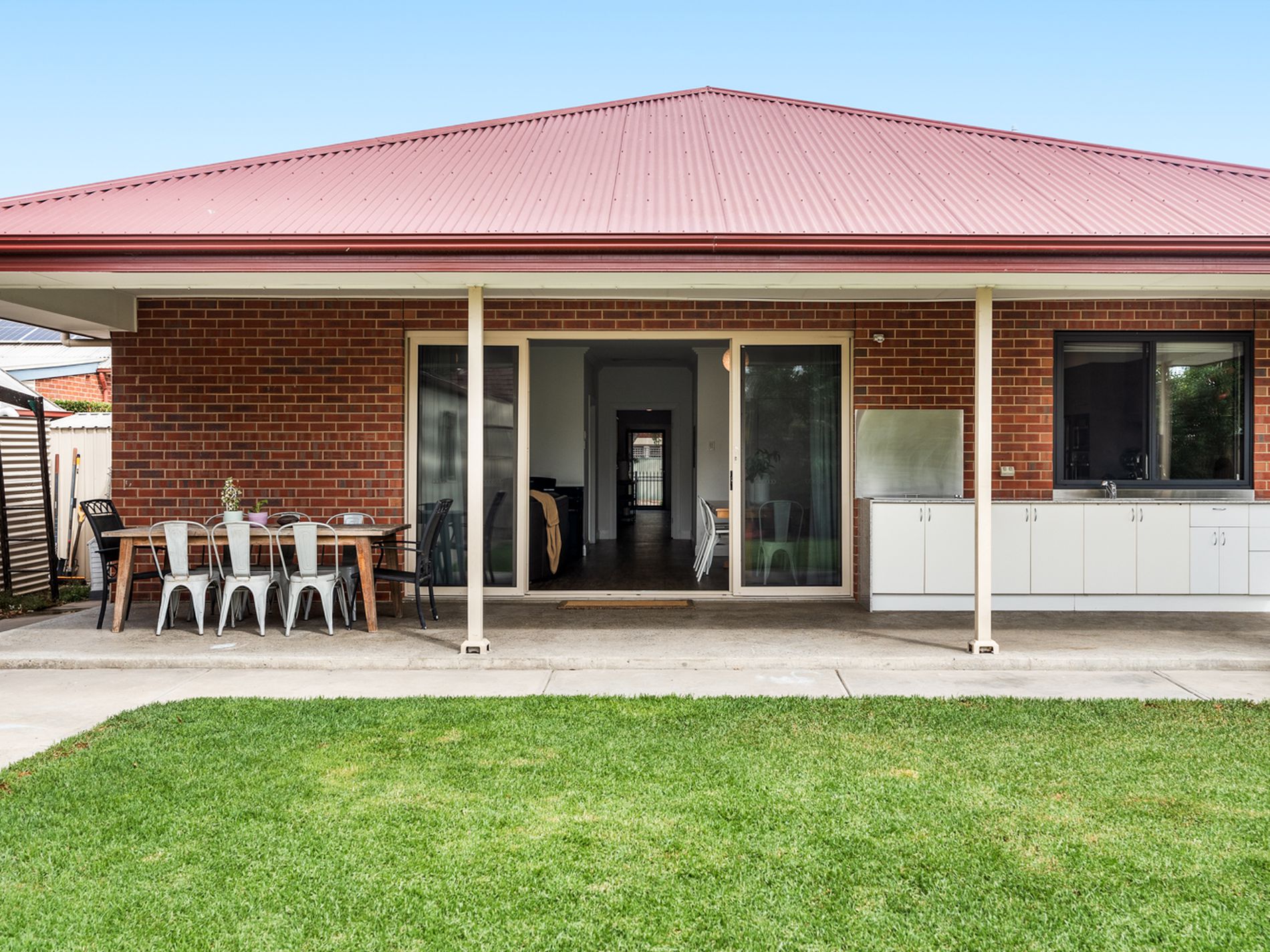 17 Maude Street, Glandore