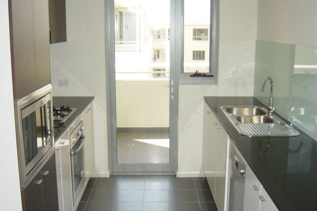 309 / 3  Stromboli Strait , Wentworth Point