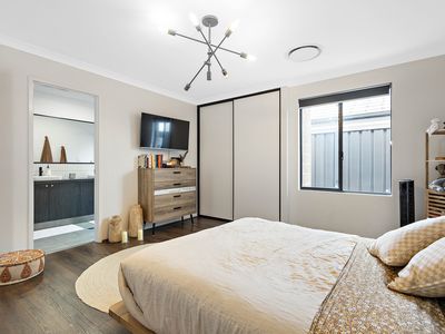 12 Claret Loop, Woodvale
