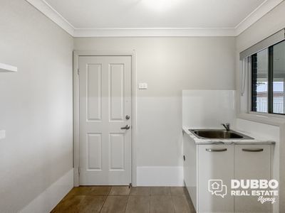 1 Apsley Crescent, Dubbo