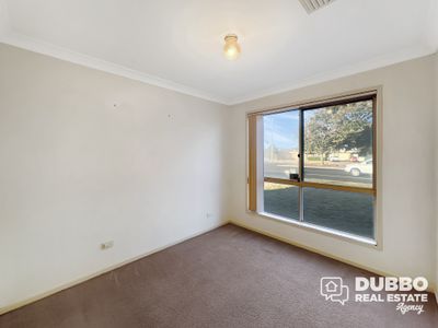 471 Wheelers Lane, Dubbo