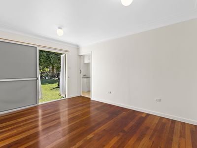 1 / 60 Hawken Drive, St Lucia