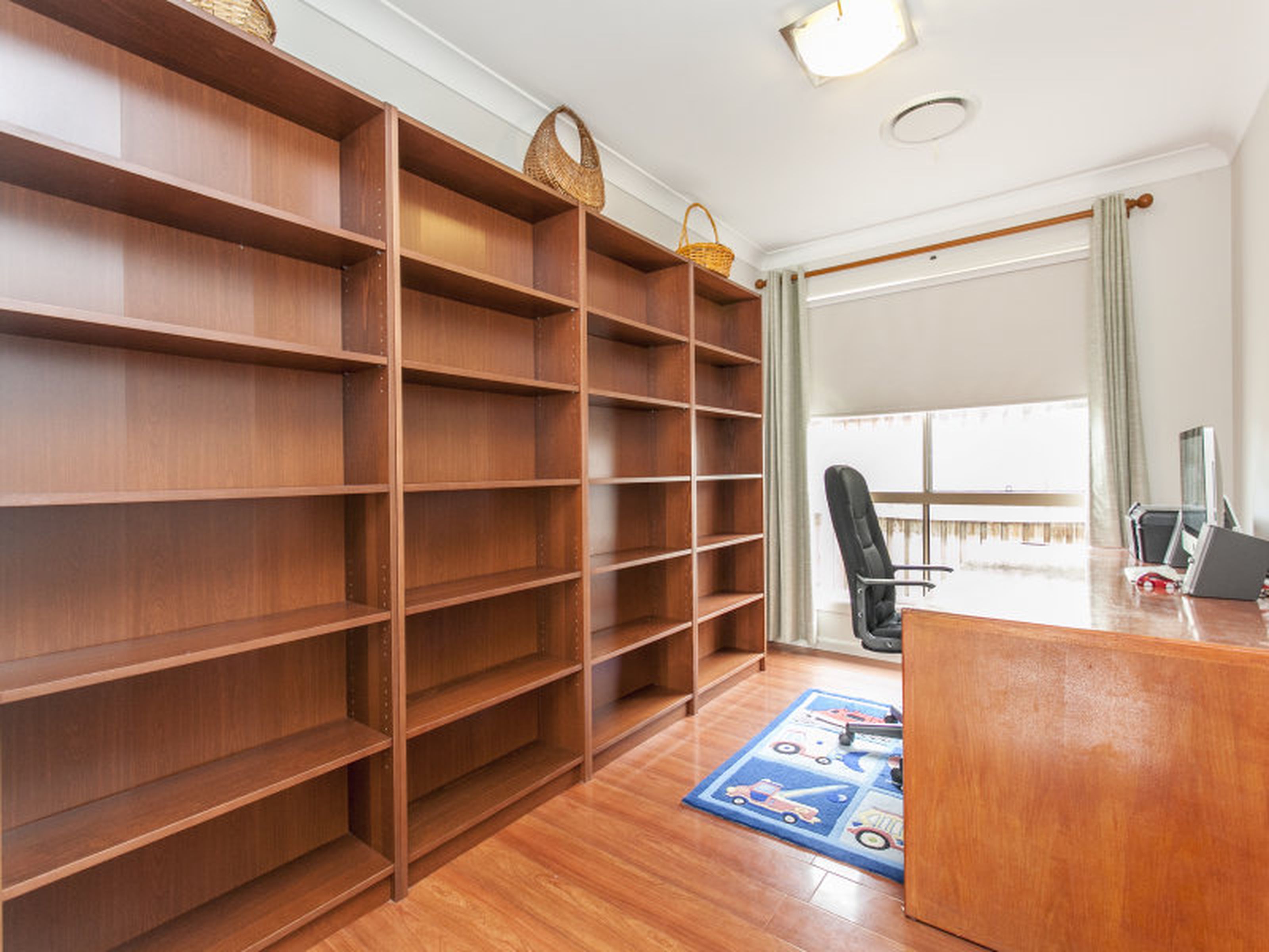 36 Central Park Drive, CLAREMONT MEADOWS