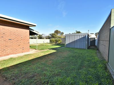 8 DOYLE STREET, Wangaratta