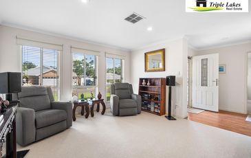 51 Tradewinds Avenue, Summerland Point