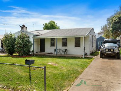 39 Valley Avenue, Mount Beauty