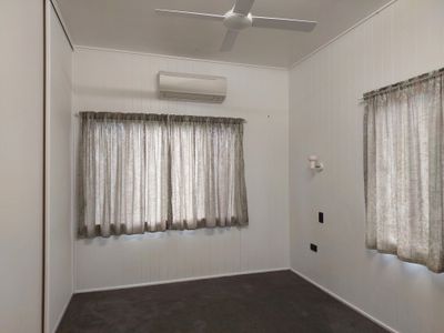 2 Eklund Street, West Mackay