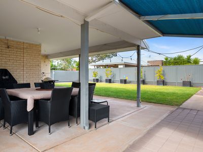 1 / 34 Smythe Drive, Broadwood