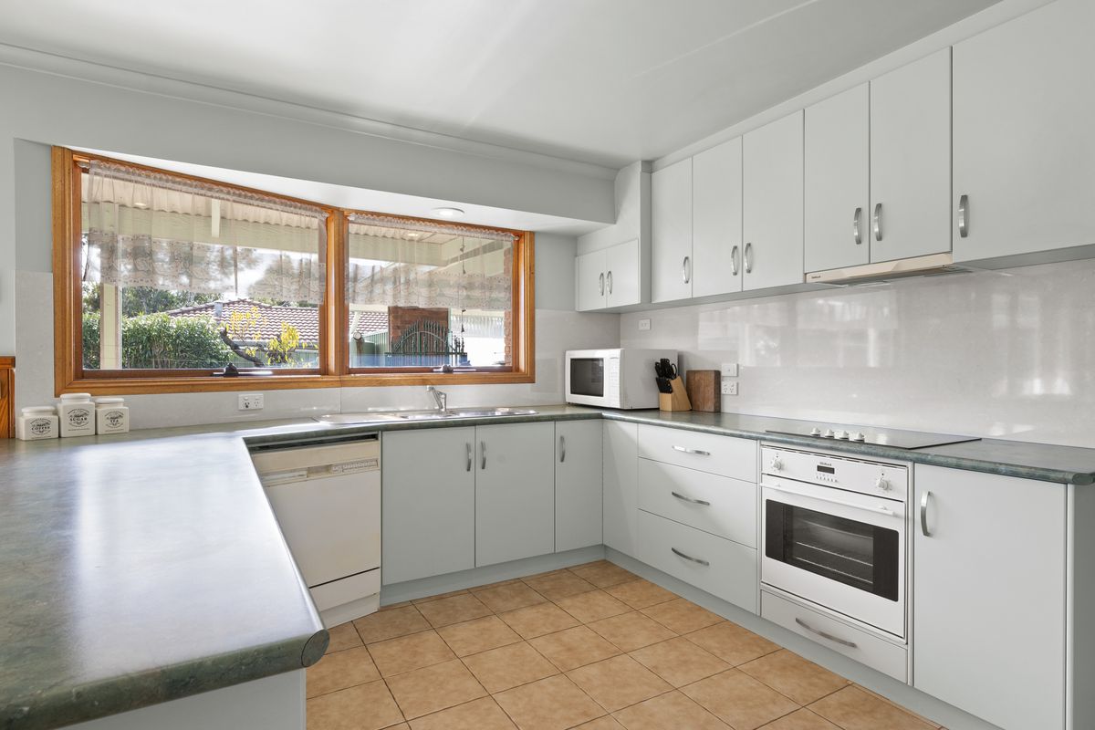 9 Club Court, Mansfield