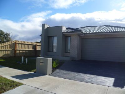 30 Beekeeper Road, Armstrong Creek