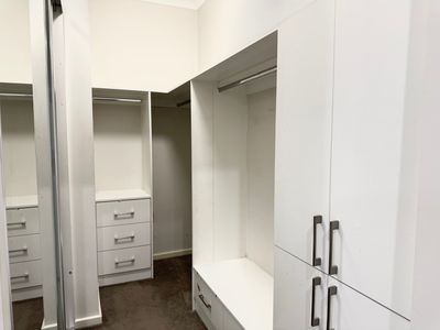 5 Amaretto Circuit, Manor Lakes