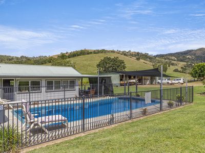 200 Rosemont Road, Pipeclay