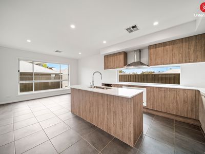 39 Whitrod Avenue, Oran Park