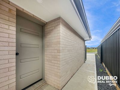 57A Saint Brigids Circuit, Dubbo