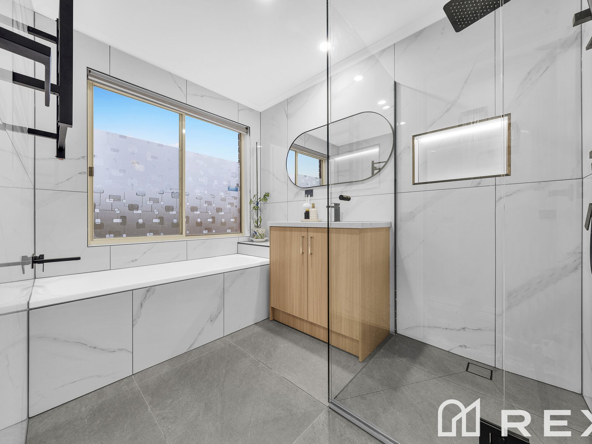 17 Gowrie Place, Cranbourne West