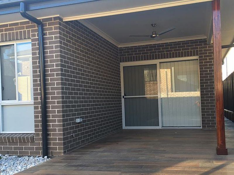 18 Leeuwin Road, Gregory Hills