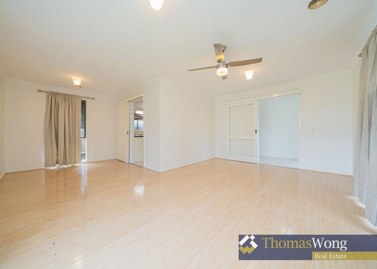 13 Luscombe Avenue, Carrum Downs