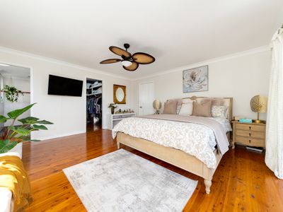 11 Hillcrest Avenue, North Narooma
