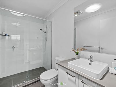 63 Ramlegh Boulevard, Clyde North