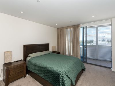 1106/21 Bow River Crescent, Burswood