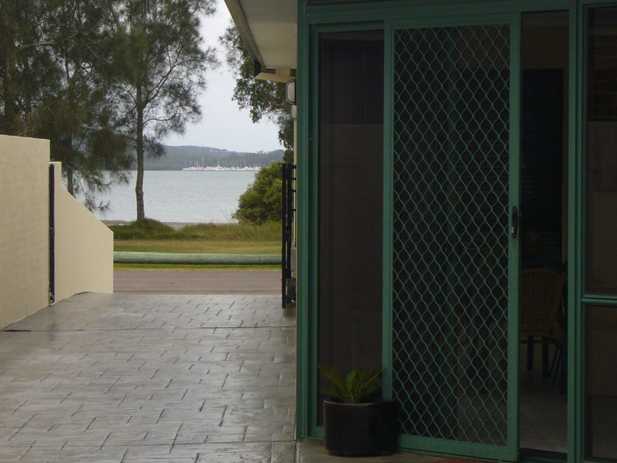 Lemon Tree Passage, Lemon Tree Passage - Thumbnail 8