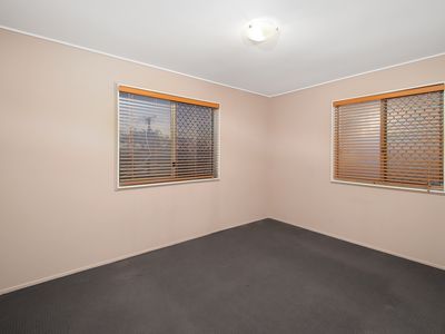 33 Jarrah Crescent, Logan Central