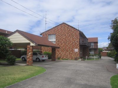 2 / 52 Peterborough Avenue, Lake Illawarra