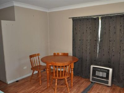 2 Mcfarland St, Forbes