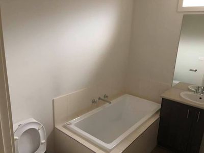 3 Bondi Parade, Point Cook