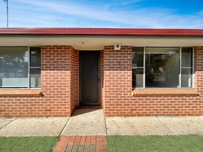 2 / 15 Reakes Avenue, Dubbo