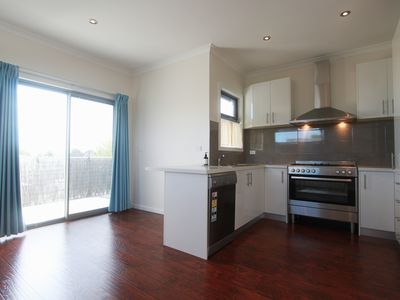 1 / 28 Compton Street, Reservoir